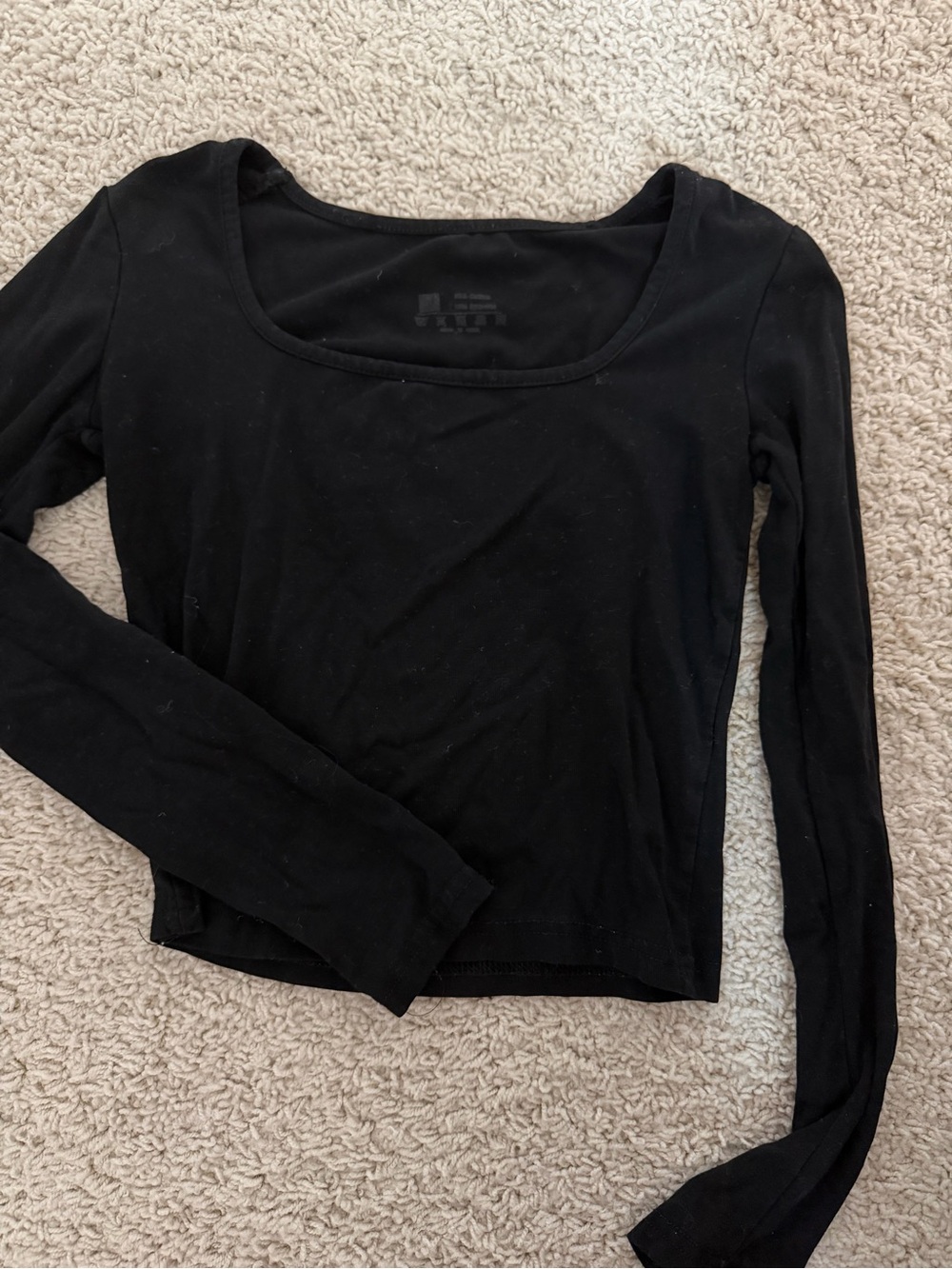 Amazon Women's Black Long Sleeve Scoop Neck Top